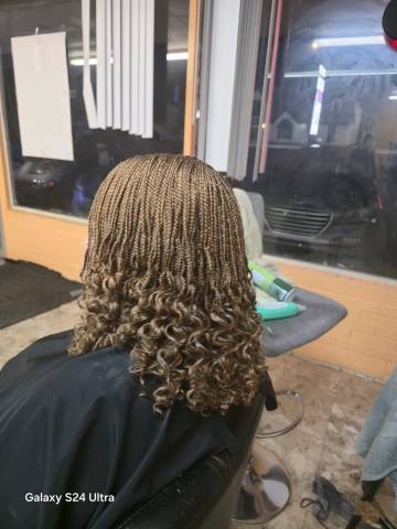 Mama African Hair Braiding gallery picture 47
