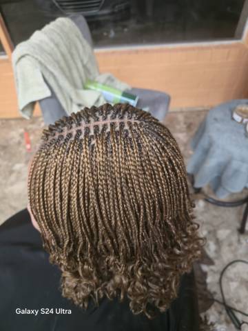 Mama African Hair Braiding gallery picture 44