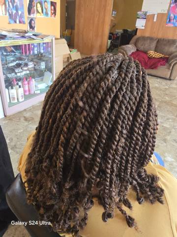 Mama African Hair Braiding gallery picture 41