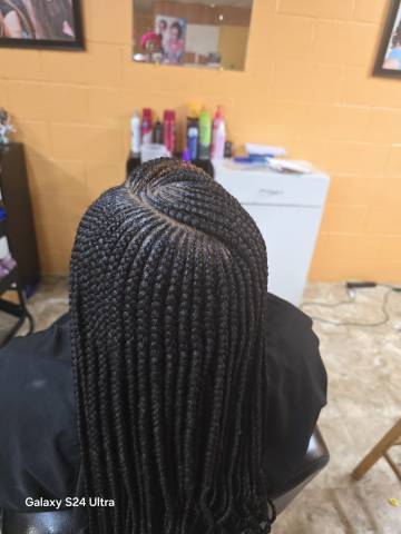 Mama African Hair Braiding gallery picture 23