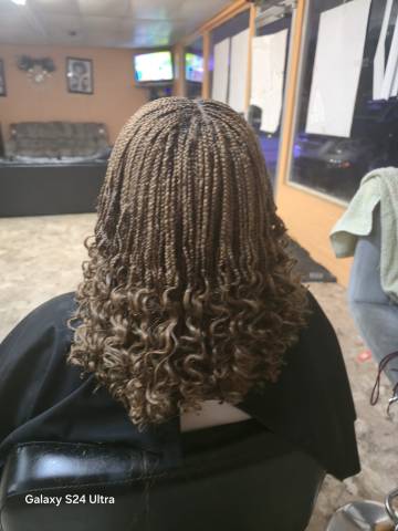 Mama African Hair Braiding gallery picture 17
