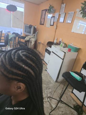 Mama African Hair Braiding gallery picture 6